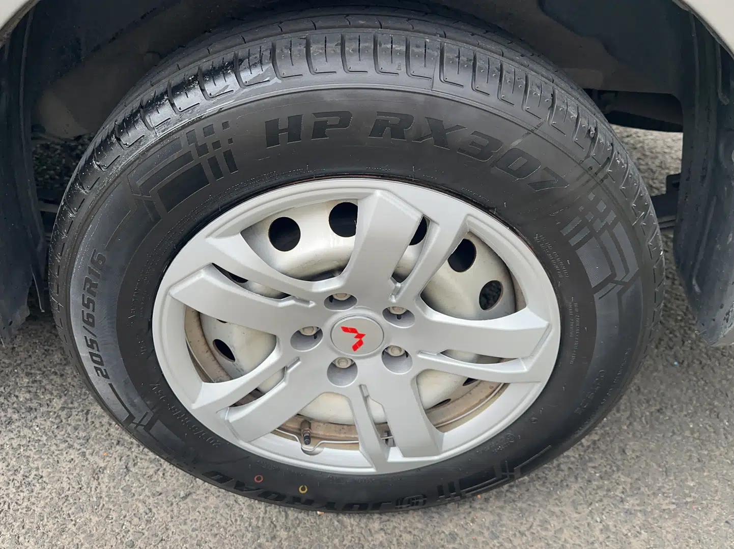 Wuling Hongguang PLUS 2020 1.5L Manual Standard Edition 5 Seats — миниатюра 13