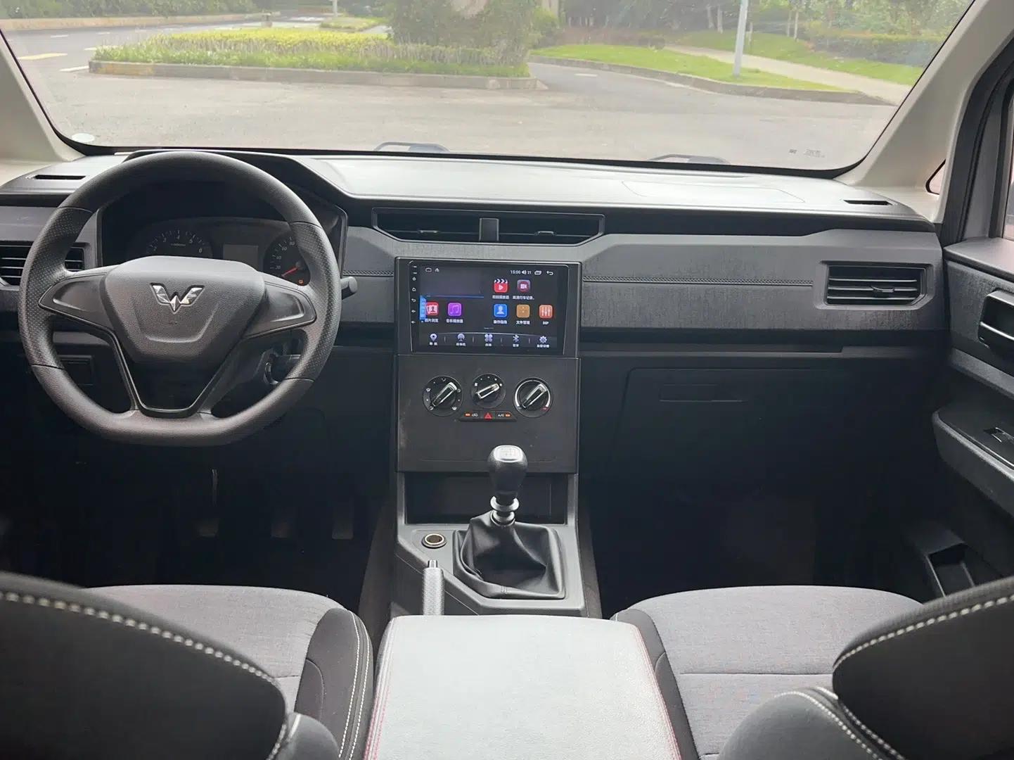 Wuling Hongguang PLUS 2020 1.5L Manual Standard Edition 5 Seats — миниатюра 17