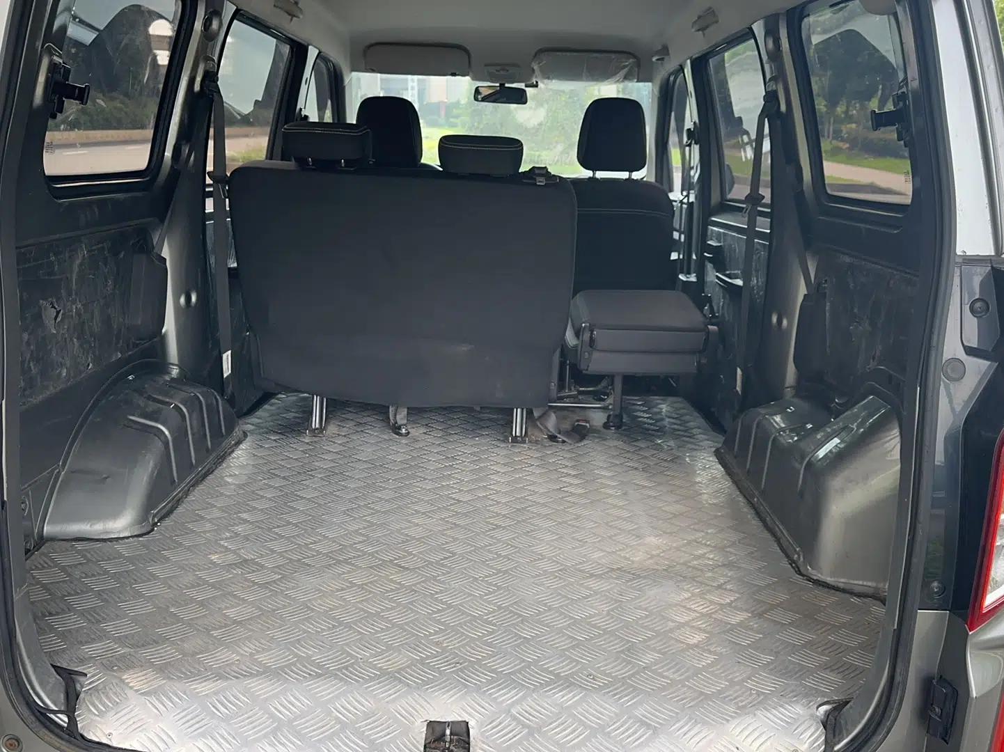 Wuling Hongguang PLUS 2020 1.5L Manual Standard Edition 5 Seats — миниатюра 29