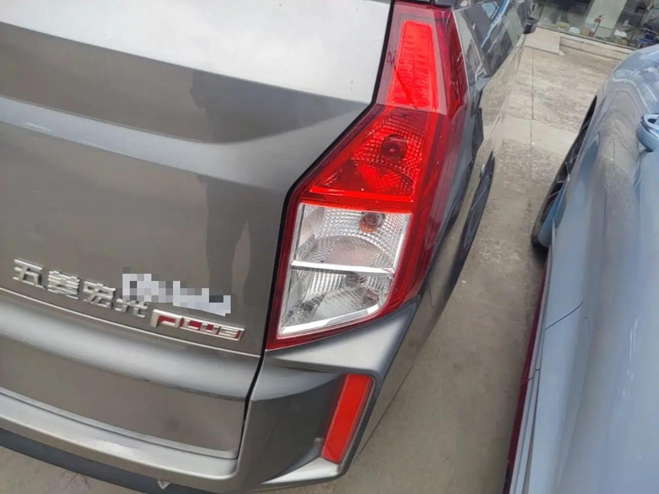 Wuling Hongguang PLUS 2020 1.5L Manual Standard Edition 5 Seats — миниатюра 9