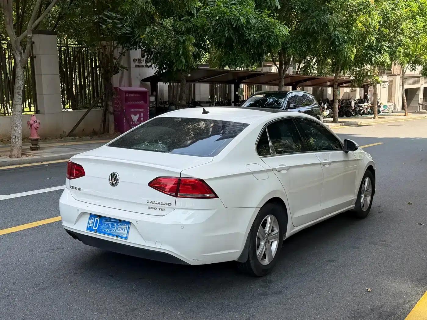 Lamando 2015 230TSI DSG Fashion Edition — миниатюра 10