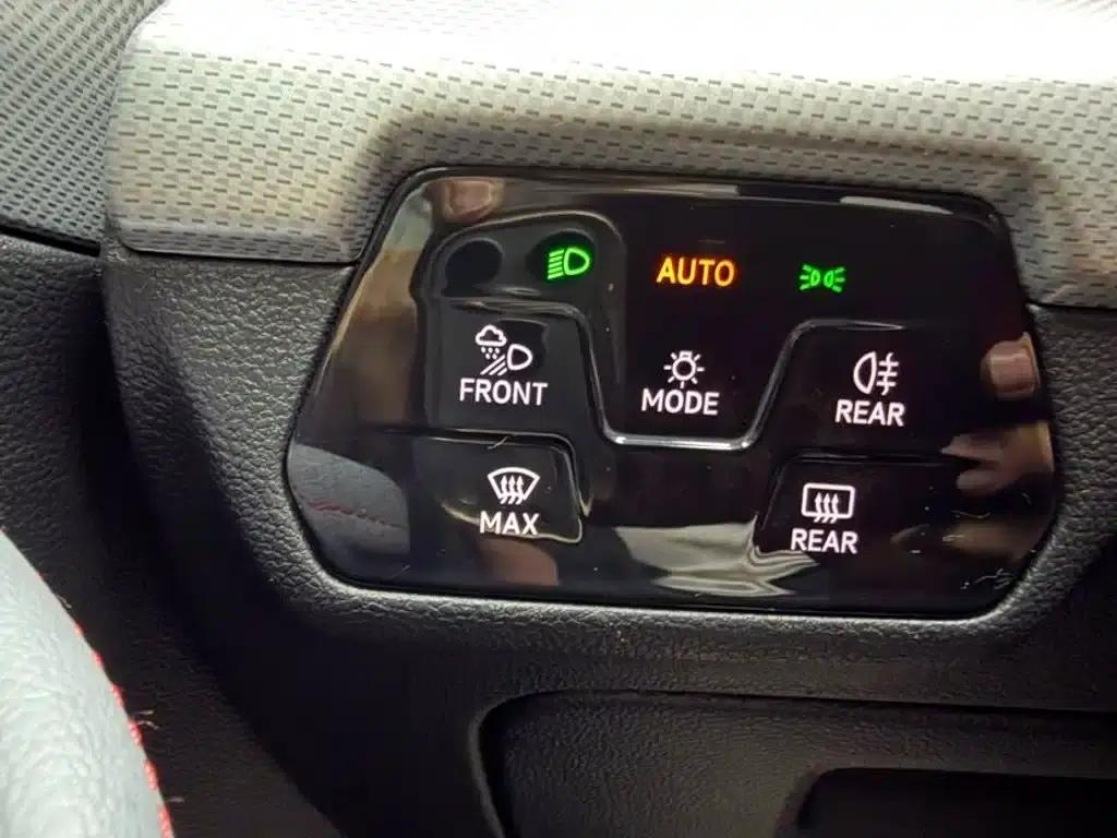 Lamando 2023 Lamando L 280TSI DSG Hot Edition — миниатюра 18