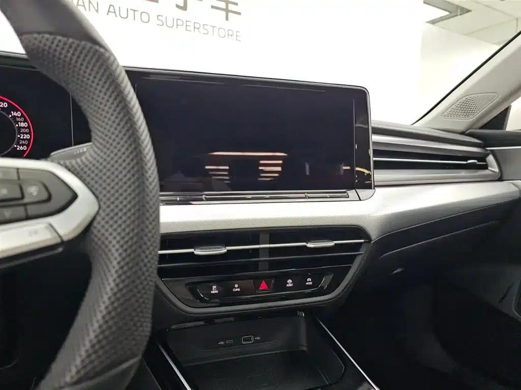 Lamando 2024 Lamando L 280TSI DSG Hot Edition — миниатюра 11