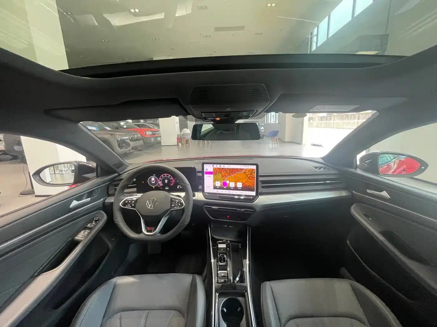 Lamando 2026 Model, Lamando L GTS 380TSI Lingfeng Millionth Anniversary Edition — миниатюра 7