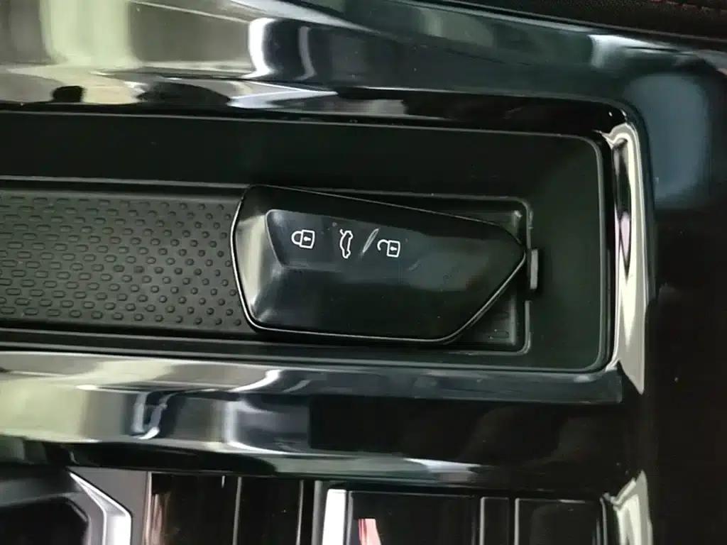 Lamando 2024 Lamando L 280TSI DSG Hot Edition — миниатюра 9