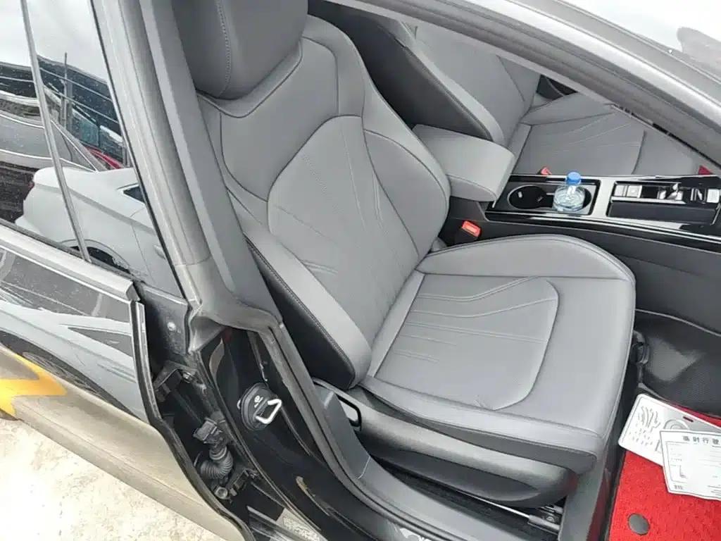 2026 Lamando L 300TSI Lingfeng Edition — миниатюра 25