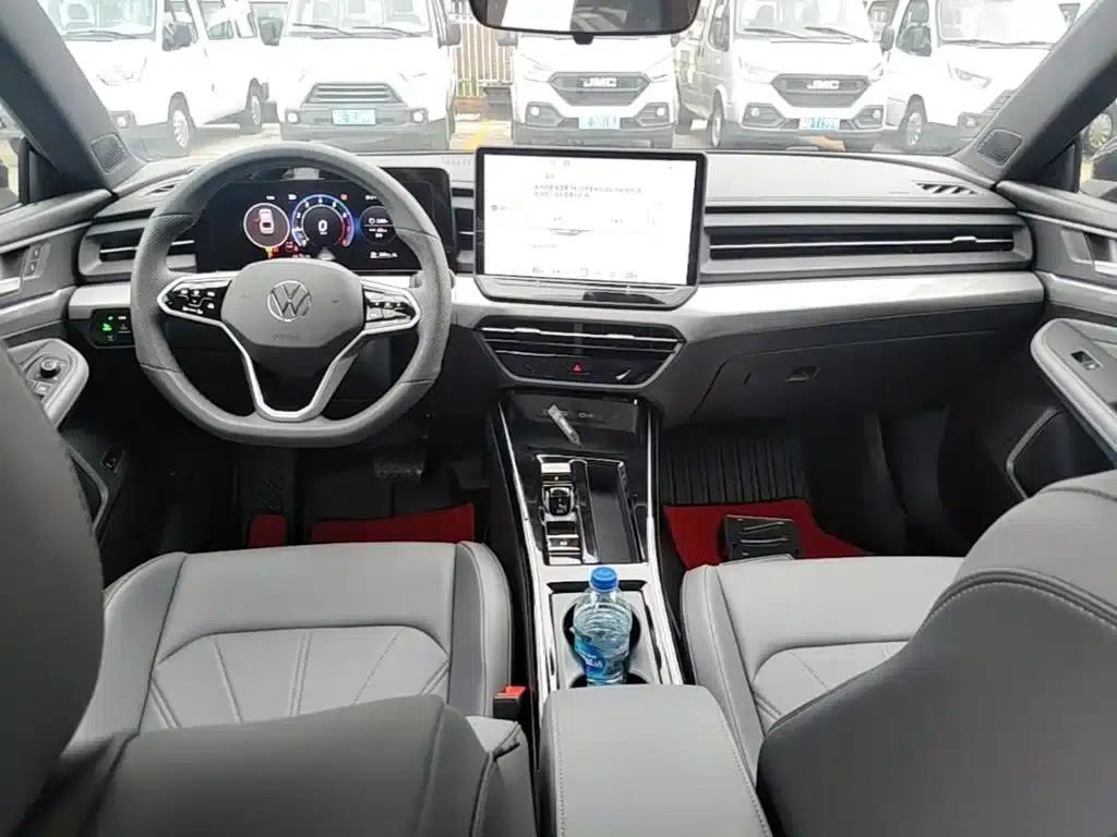 2026 Lamando L 300TSI Lingfeng Edition — миниатюра 10