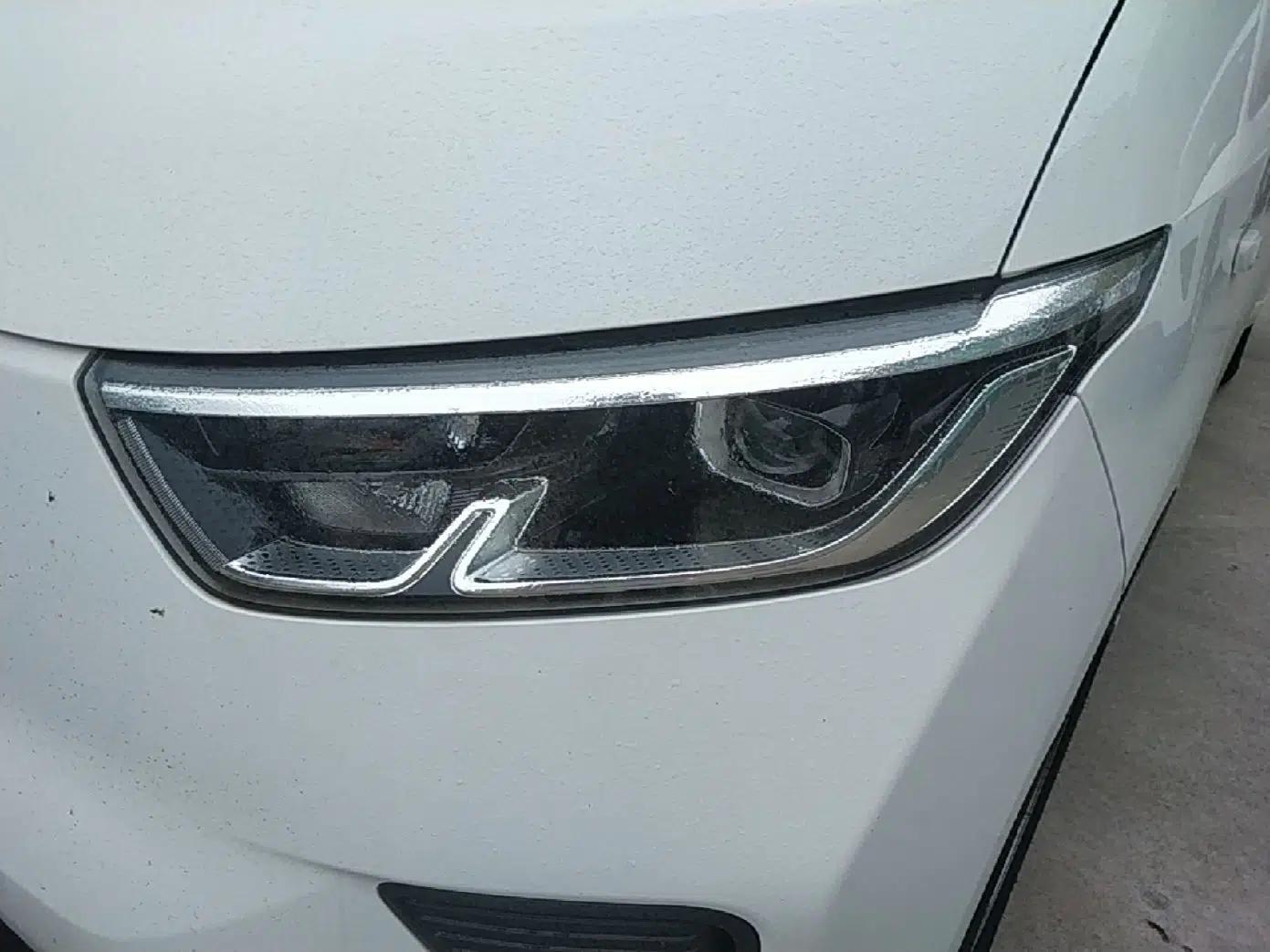 Wuling Yangguang 2024 300KM Comfort Version Passenger Van 75kW — миниатюра 8