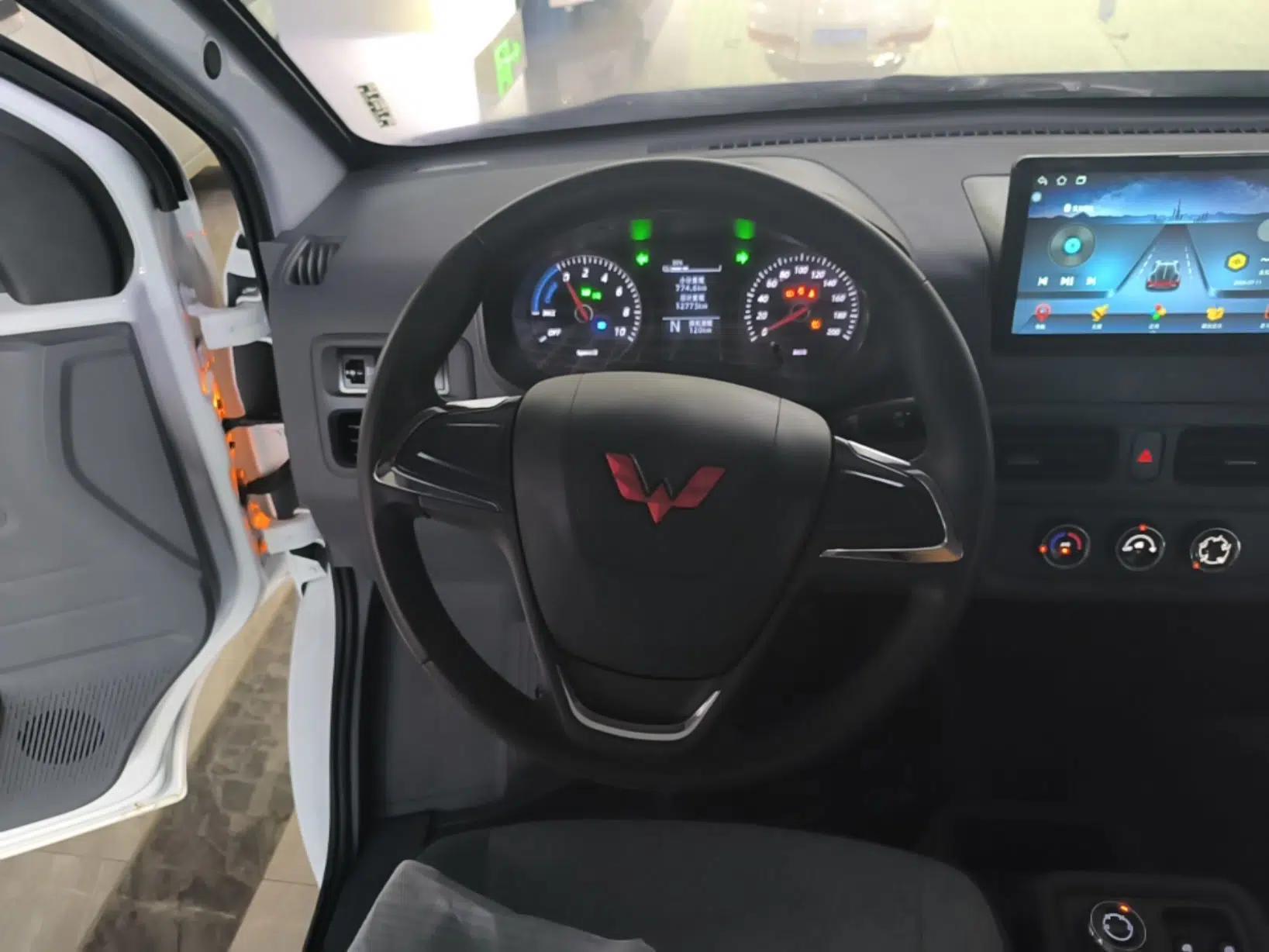 Wuling Yangguang 2025 Model 400km Bus Edition—Comfort Edition — миниатюра 13