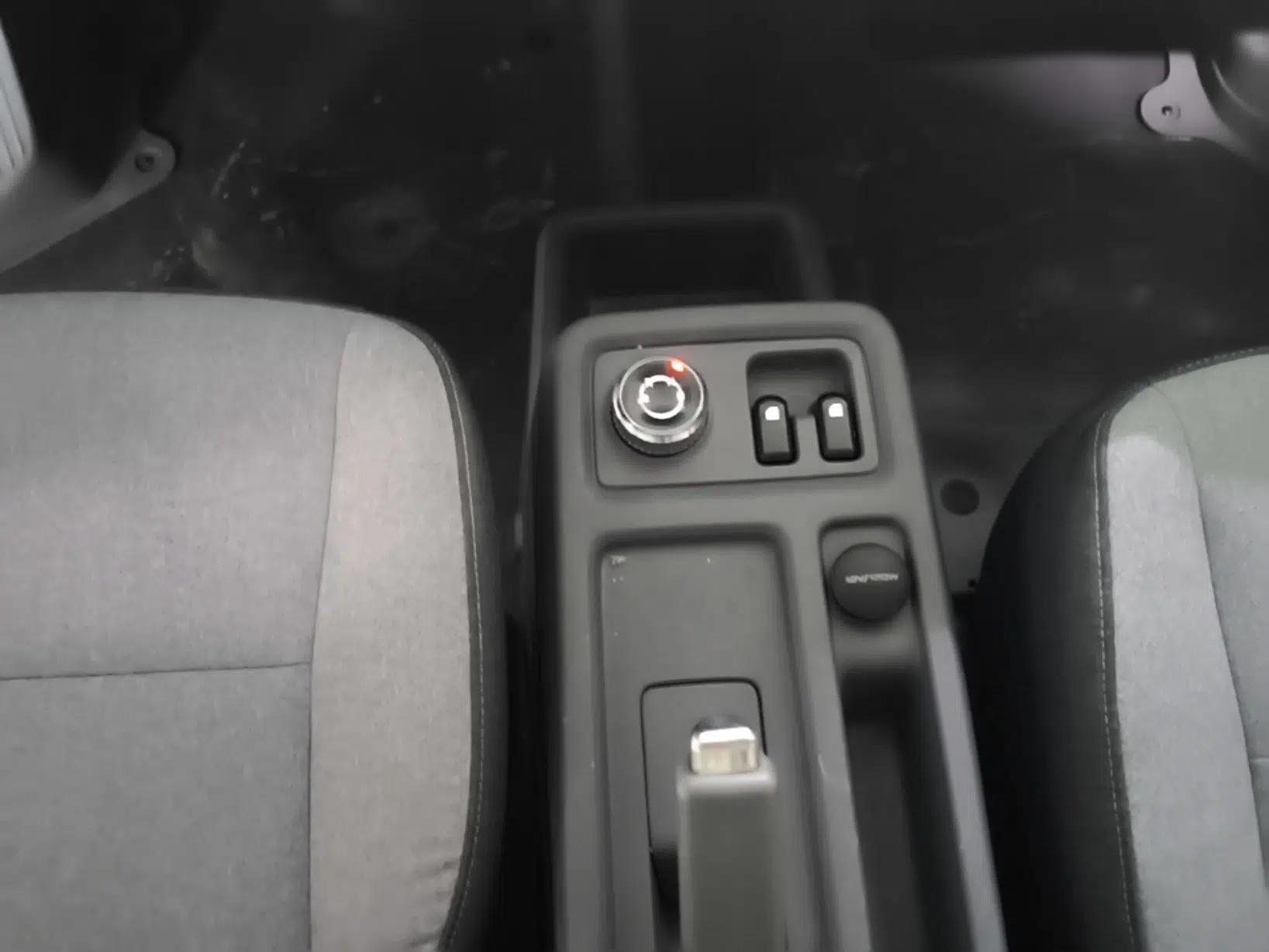 Wuling Yangguang 2025 Model 400km Bus Edition—Comfort Edition — миниатюра 16