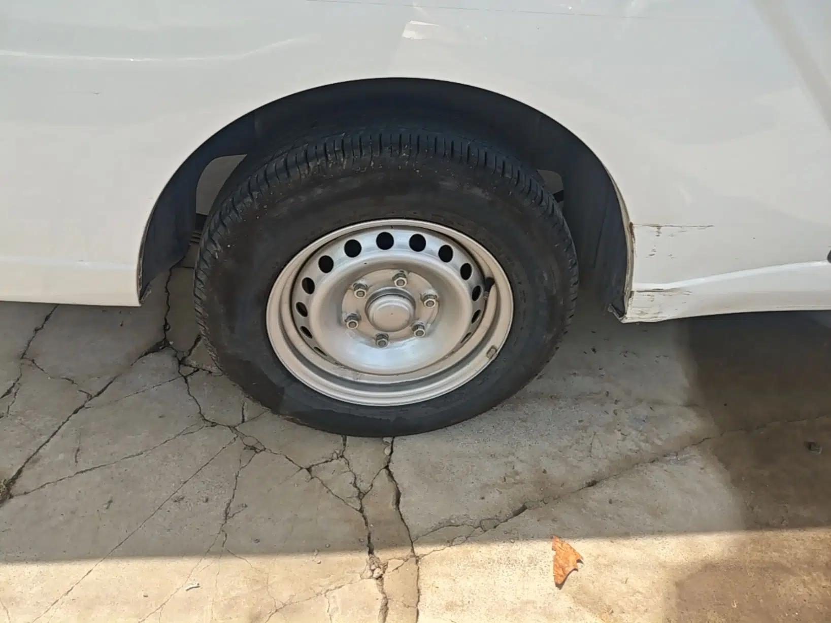 Wuling Yangguang 2024 300KM Comfort Version Passenger Van 75kW — миниатюра 11
