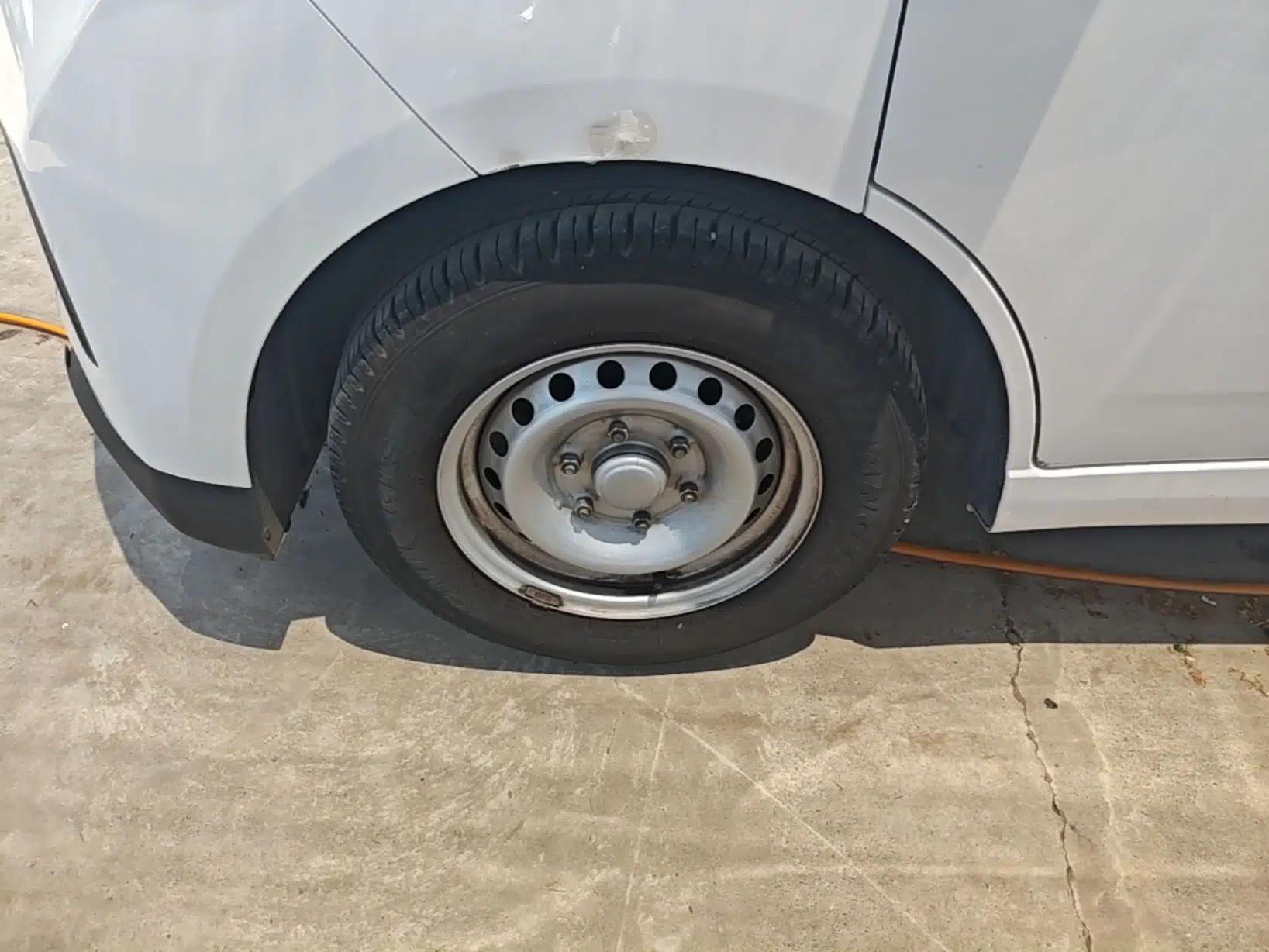 Wuling Yangguang 2024 300KM Comfort Version Passenger Van 75kW — миниатюра 10