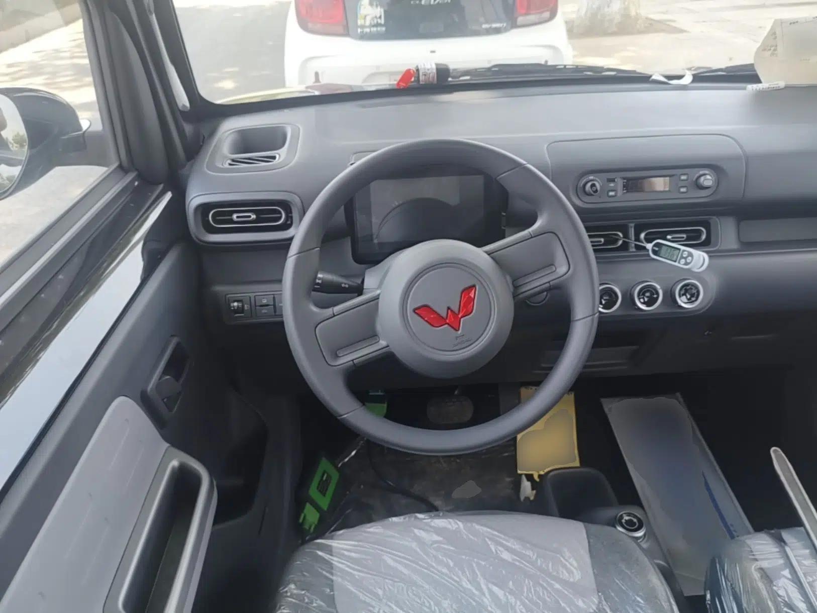 Wuling Zhiguang New Energy 2025 Model 305km Ambitious Edition — миниатюра 18