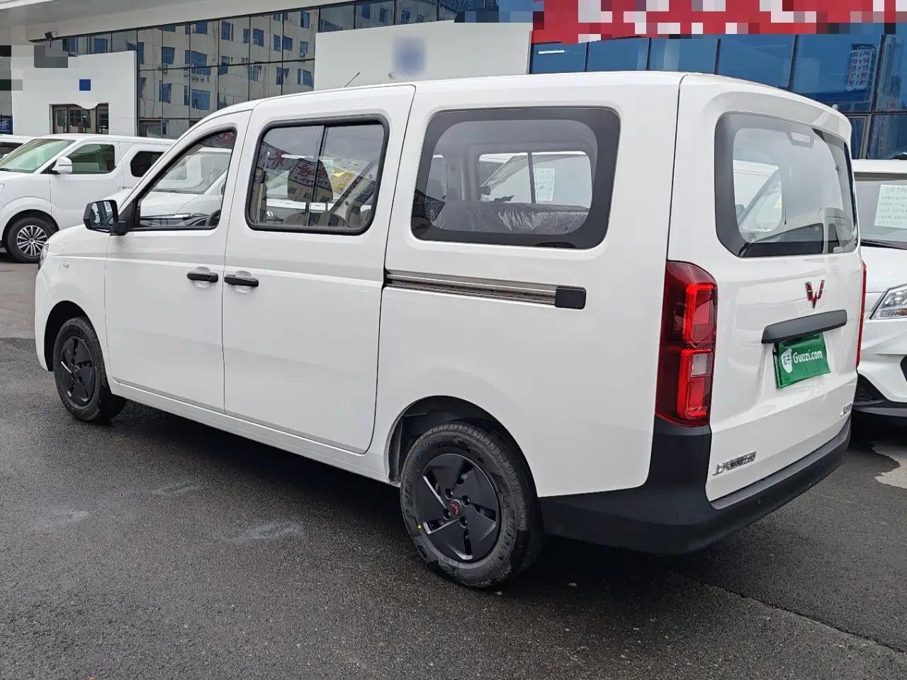 Wuling Rongguang EV 2026 Model 310km Standard Bus Version — миниатюра 4