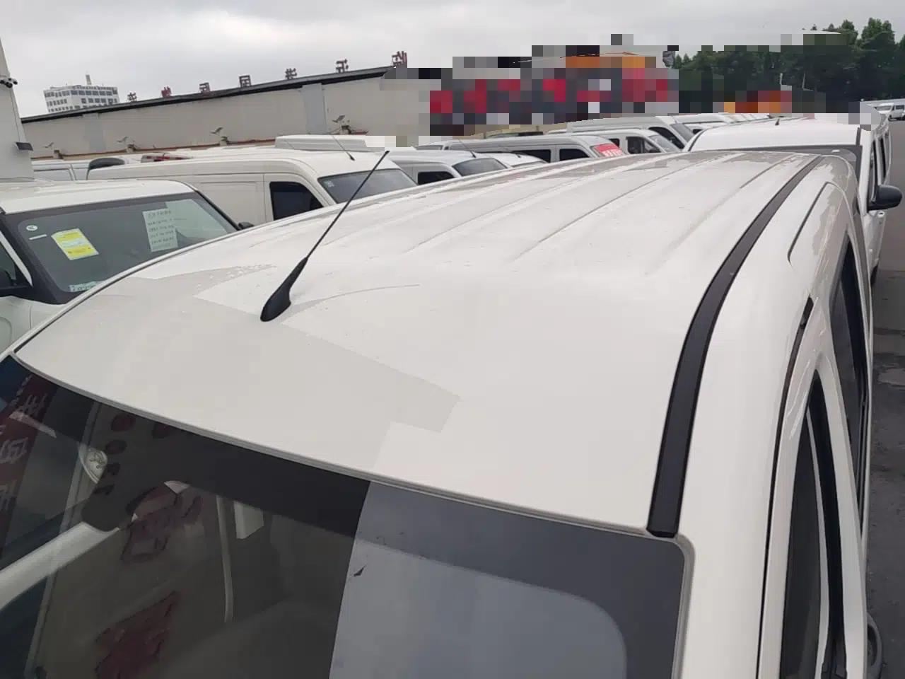 Wuling Rongguang EV 2026 Model 310km Standard Bus Version — миниатюра 7