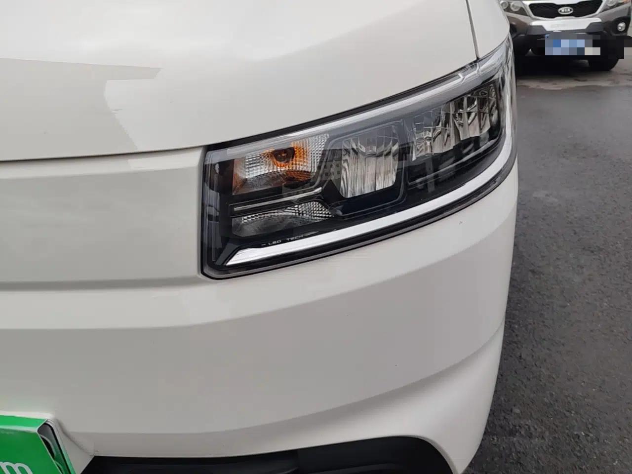 Wuling Rongguang EV 2026 Model 310km Standard Bus Version — миниатюра 8