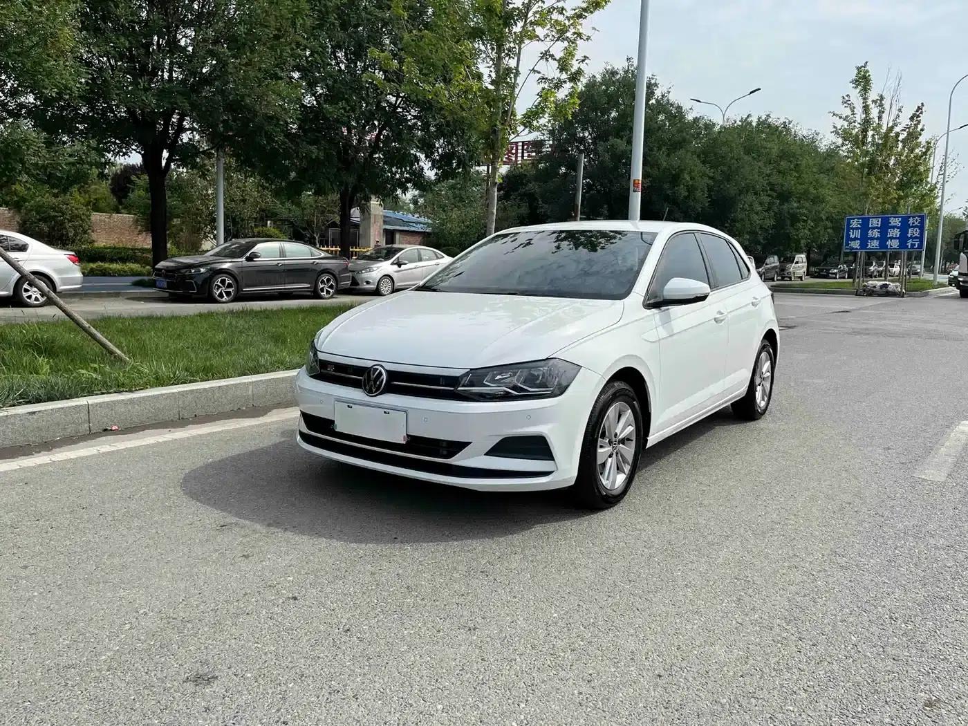 2023 Polo Facelift Plus 1.5L Automatic Enjoy Life Edition — миниатюра 1
