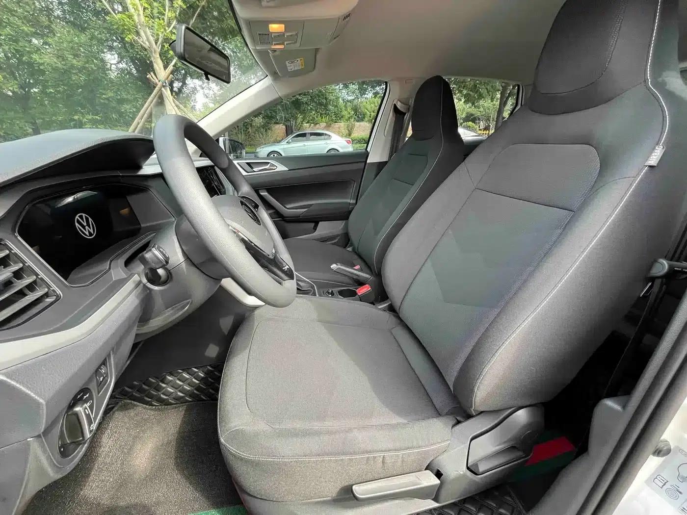 2023 Polo Facelift Plus 1.5L Automatic Enjoy Life Edition — миниатюра 11