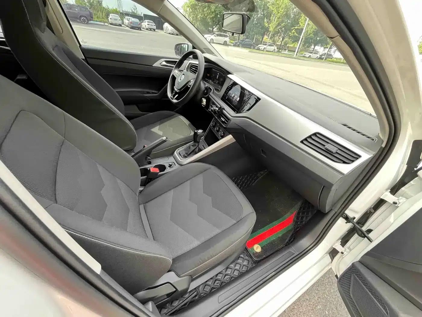 2023 Polo Facelift Plus 1.5L Automatic Enjoy Life Edition — миниатюра 13