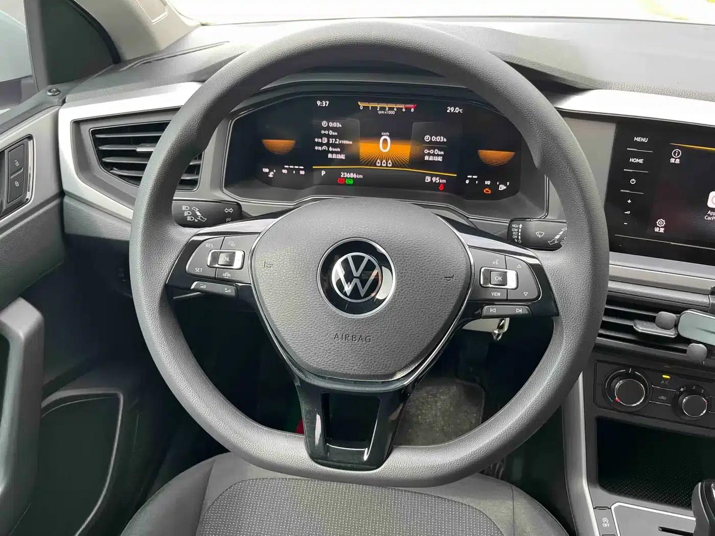 2023 Polo Facelift Plus 1.5L Automatic Enjoy Life Edition — миниатюра 5