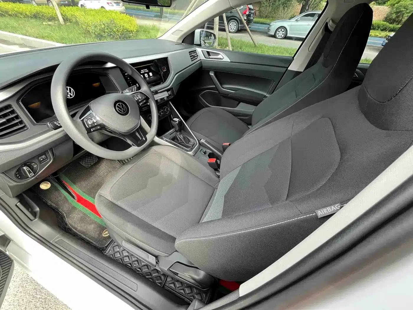 2023 Polo Facelift Plus 1.5L Automatic Enjoy Life Edition — миниатюра 10