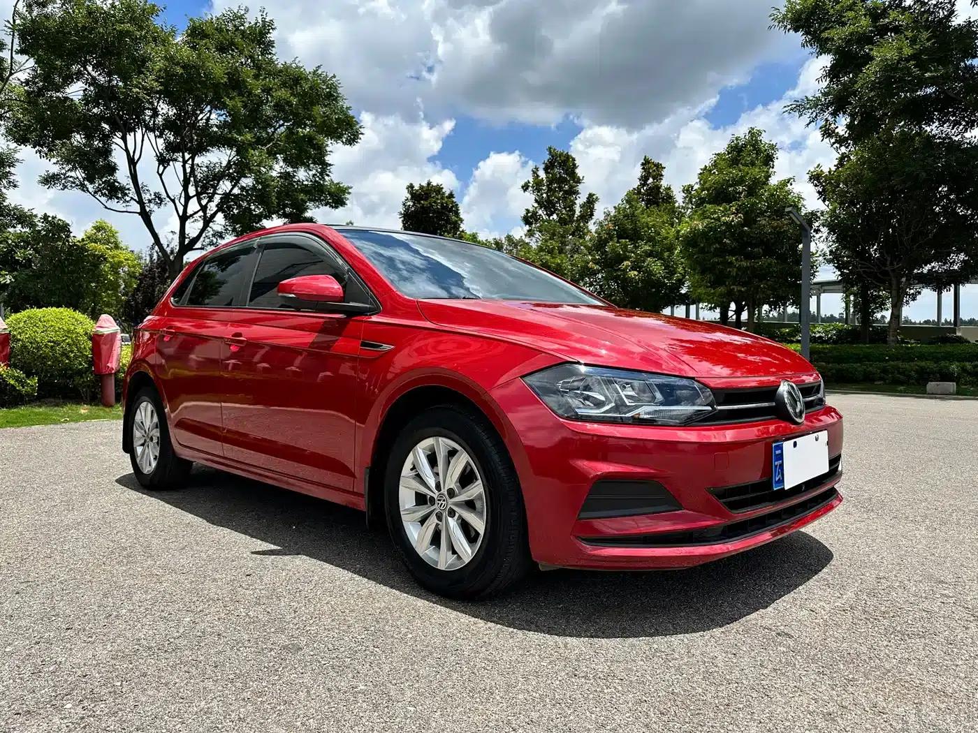 2019 Polo Plus 1.5L Automatic Colorful Technology Edition — миниатюра 3