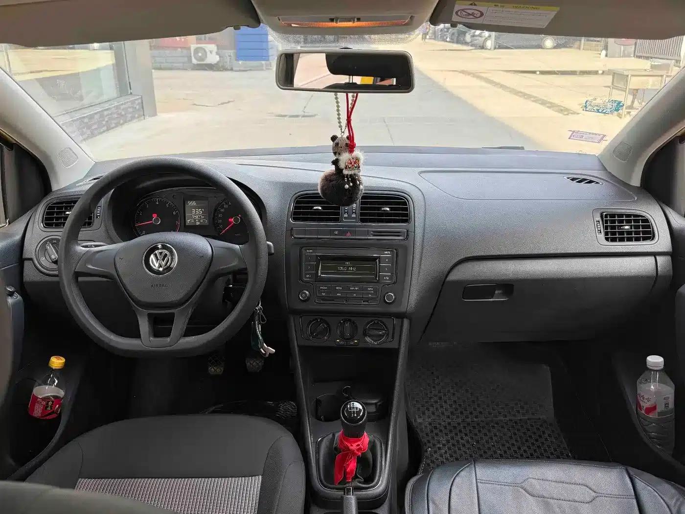 2014 Polo 1.4L Manual Fashion Edition — миниатюра 4