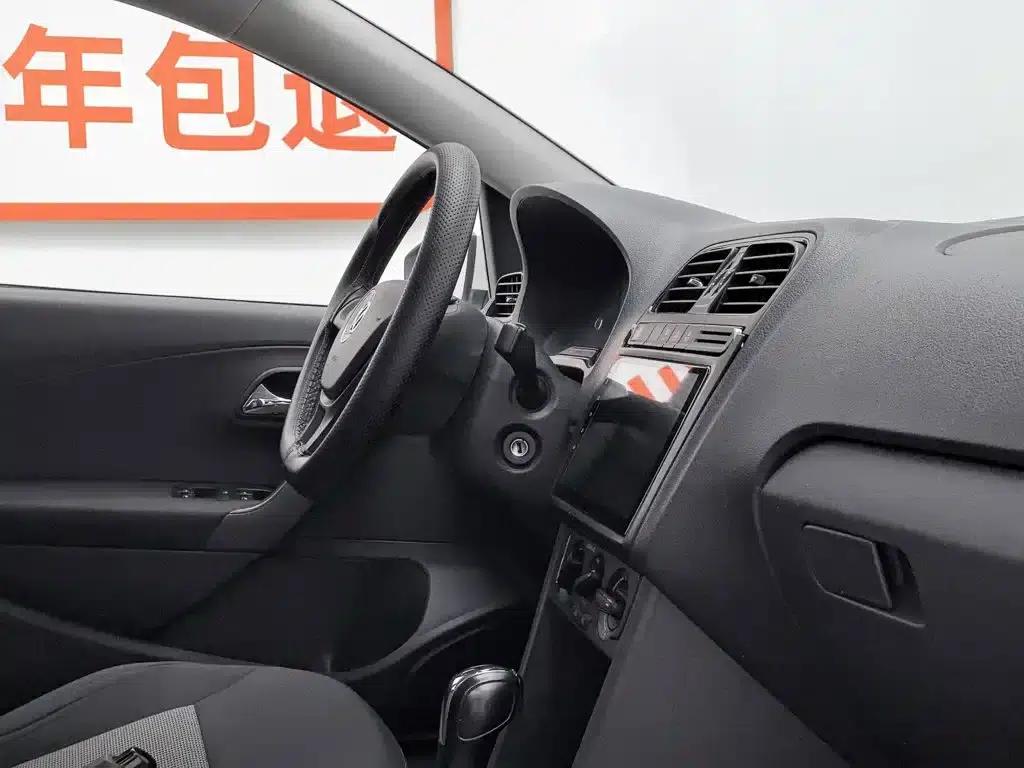 2018 Polo 1.5L Automatic Comfort Edition — миниатюра 22