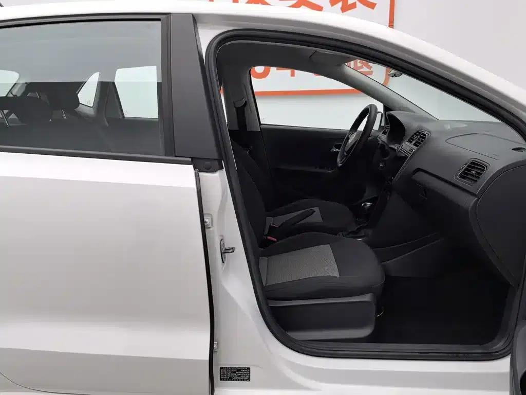 2018 Polo 1.5L Automatic Comfort Edition — миниатюра 23