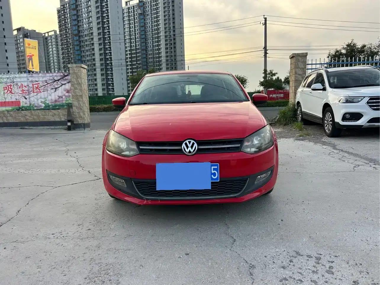 2011 Polo 1.6L Automatic Premium Edition — миниатюра 3