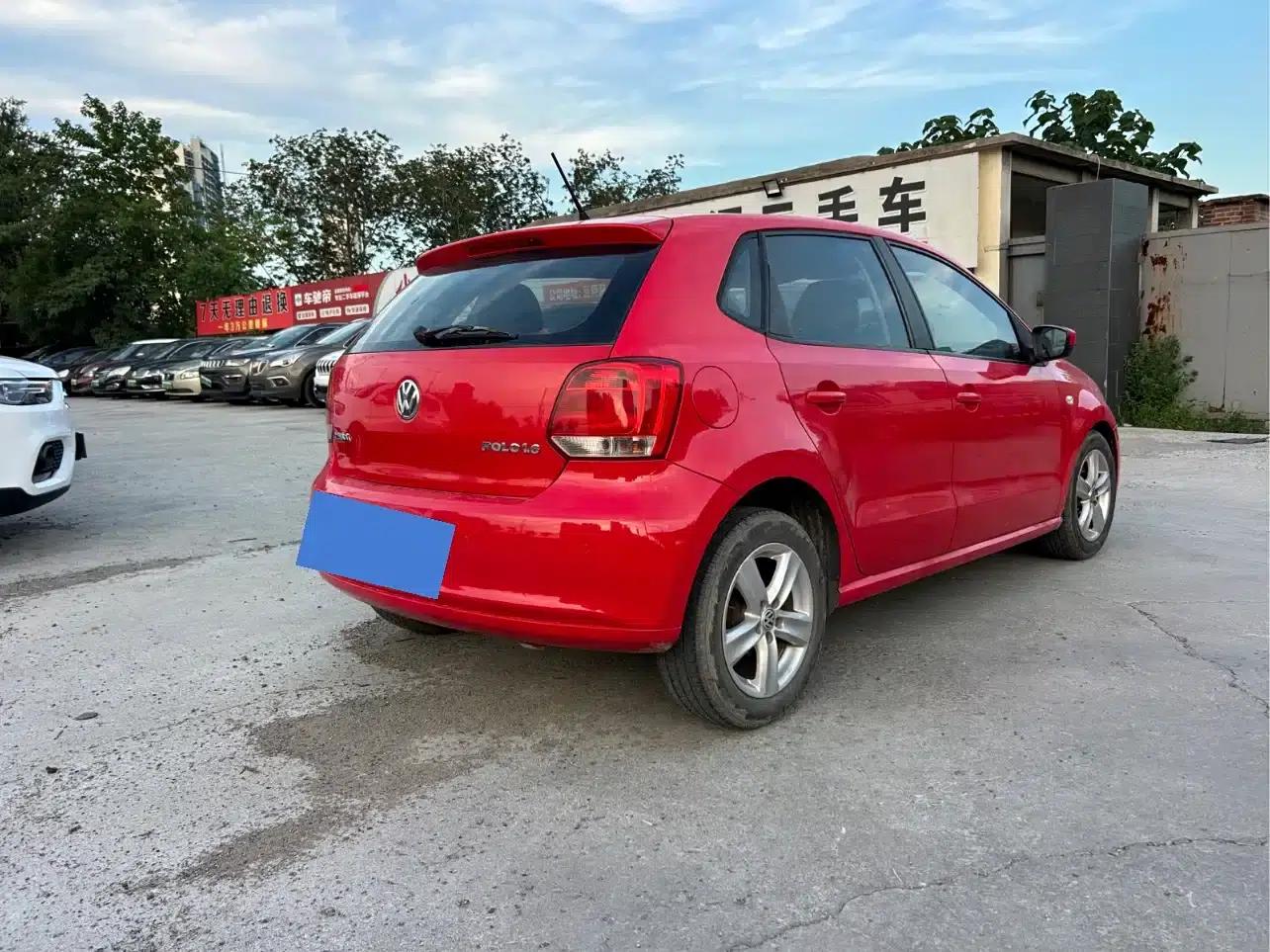 2011 Polo 1.6L Automatic Premium Edition — миниатюра 9