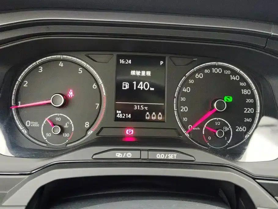 2019 Polo Plus 1.5L Automatic Panoramic Enjoyment Edition — миниатюра 14