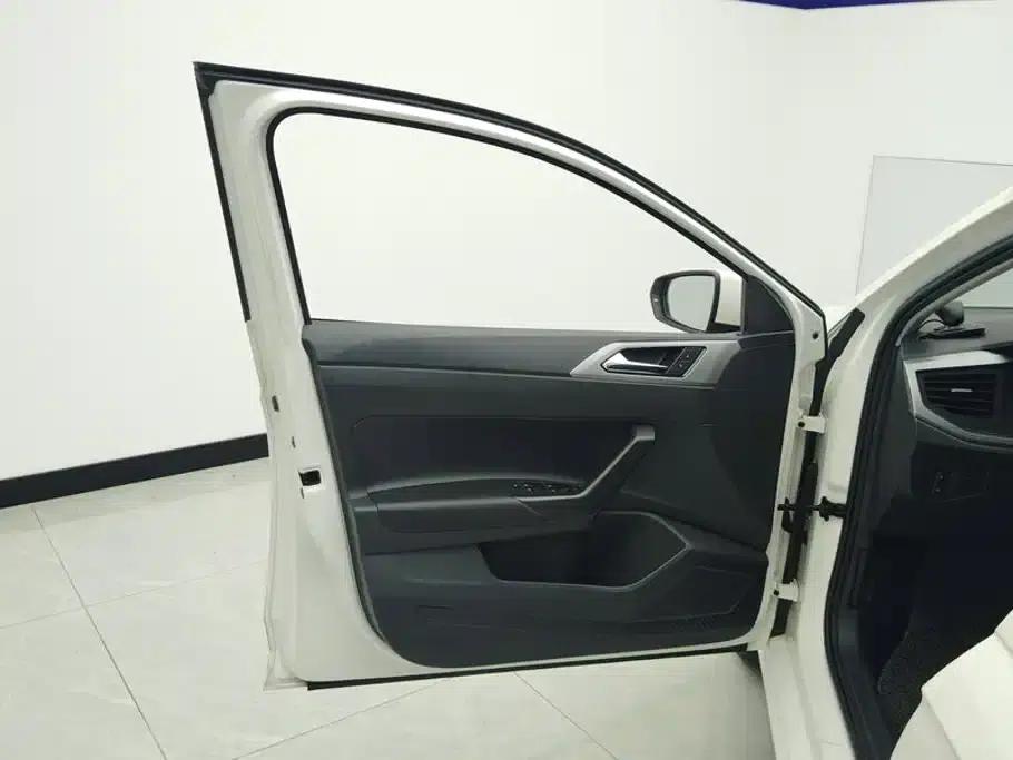 2019 Polo Plus 1.5L Automatic Panoramic Enjoyment Edition — миниатюра 7