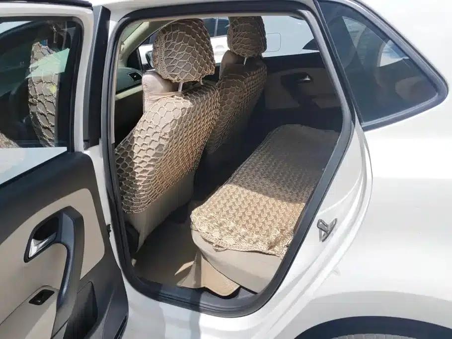 2013 Polo 1.4L Automatic Comfort Edition — миниатюра 11