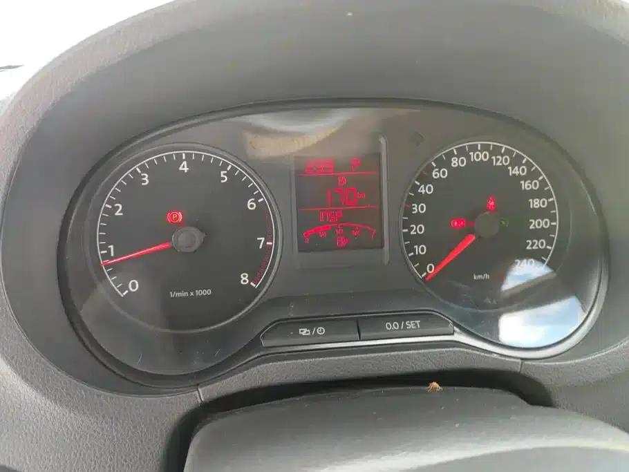 2013 Polo 1.4L Automatic Comfort Edition — миниатюра 14