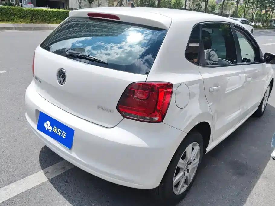 2013 Polo 1.4L Automatic Comfort Edition — миниатюра 3