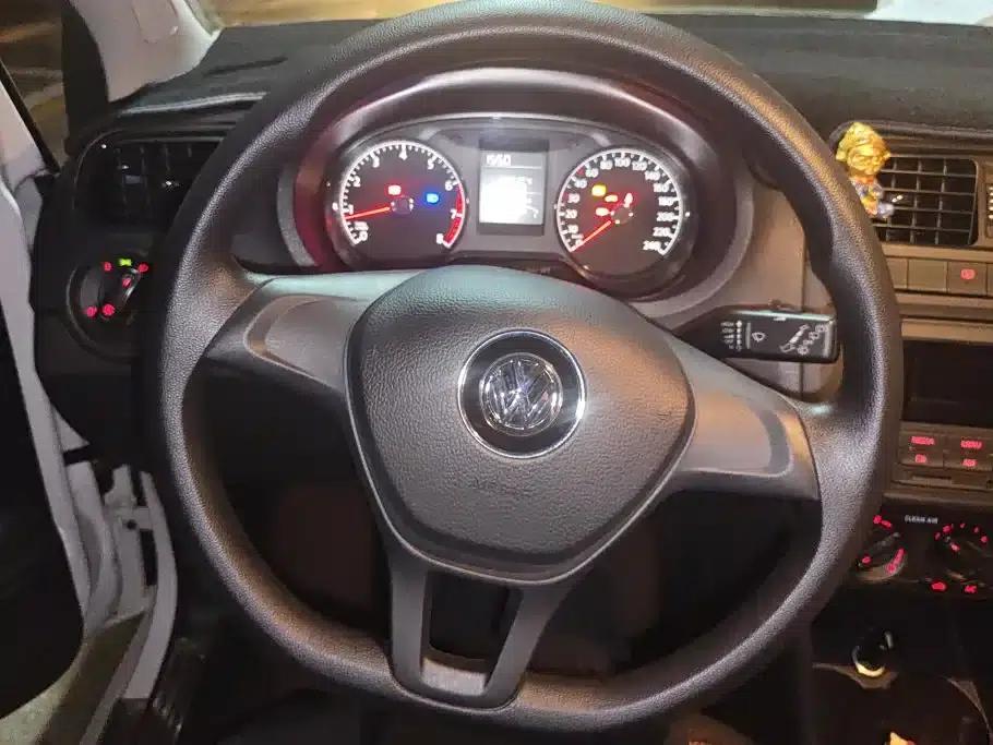 2016 Polo 1.4L Manual Fashion Edition — миниатюра 15
