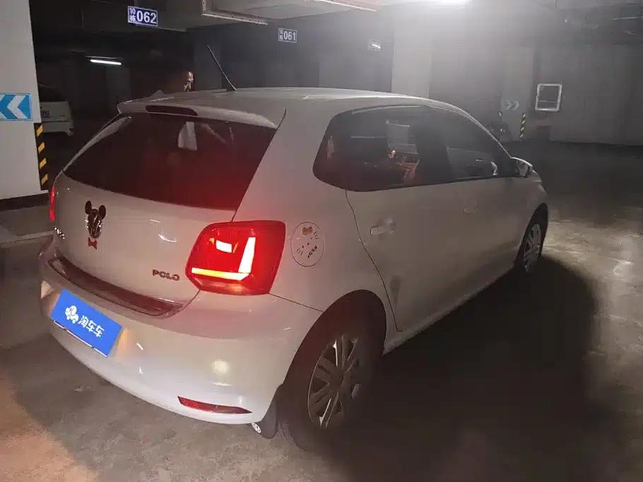 2016 Polo 1.4L Manual Fashion Edition — миниатюра 3