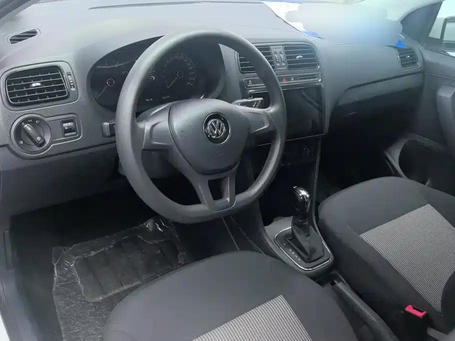 2018 Polo 1.5L Automatic Comfort Edition — миниатюра 12
