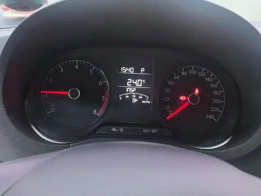 2018 Polo 1.5L Automatic Comfort Edition — миниатюра 14