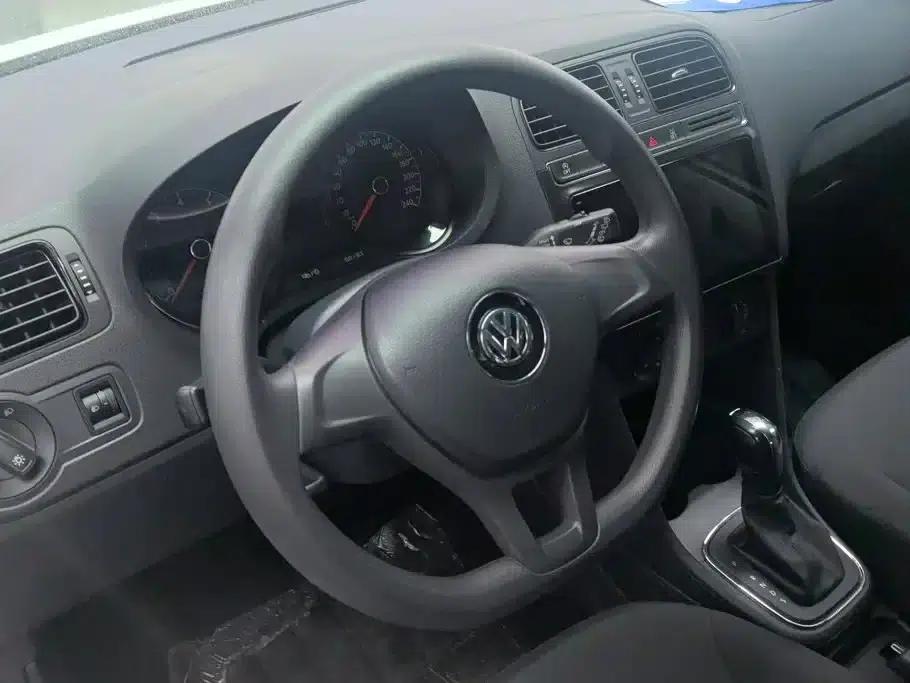 2018 Polo 1.5L Automatic Comfort Edition — миниатюра 15