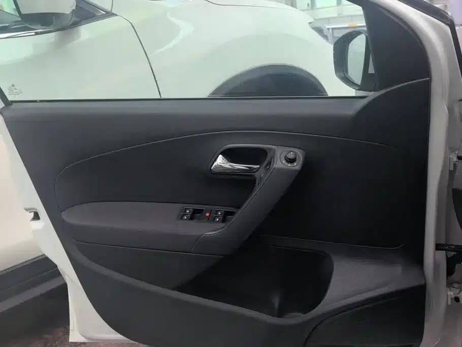 2018 Polo 1.5L Automatic Comfort Edition — миниатюра 7