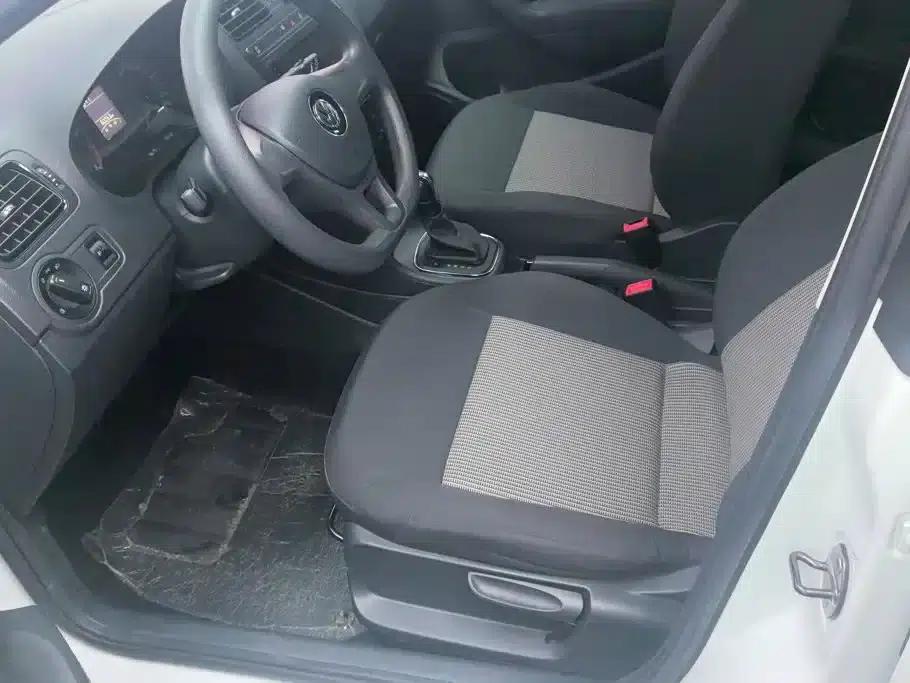 2018 Polo 1.5L Automatic Comfort Edition — миниатюра 9