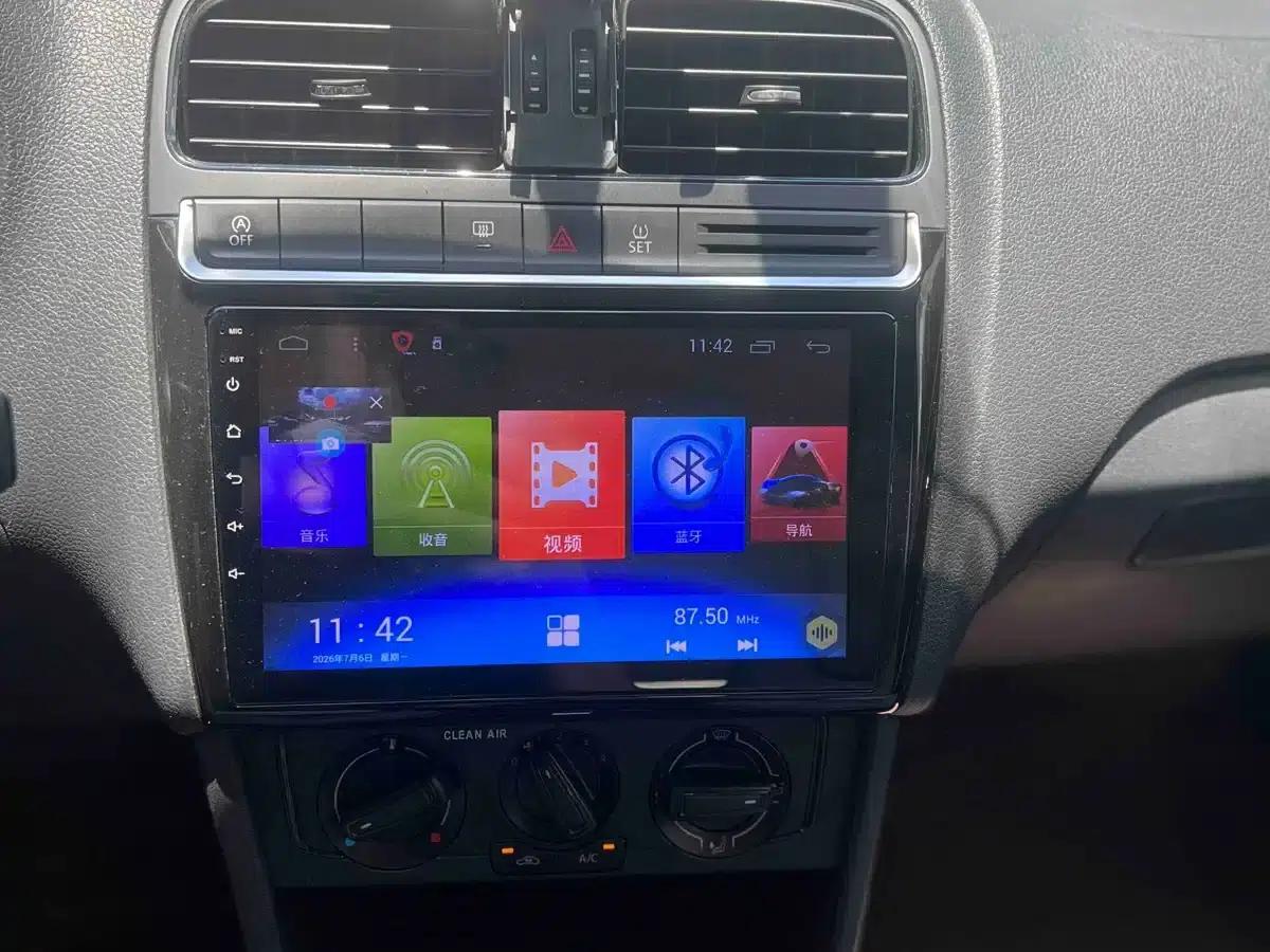 2018 Polo 1.5L Automatic Comfort Edition — миниатюра 24