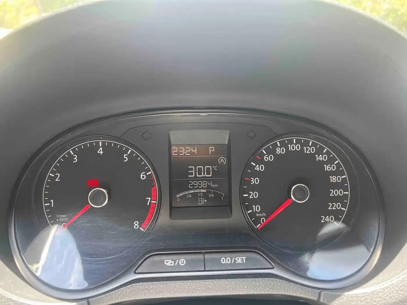 2018 Polo 1.5L Automatic Comfort Edition — миниатюра 25