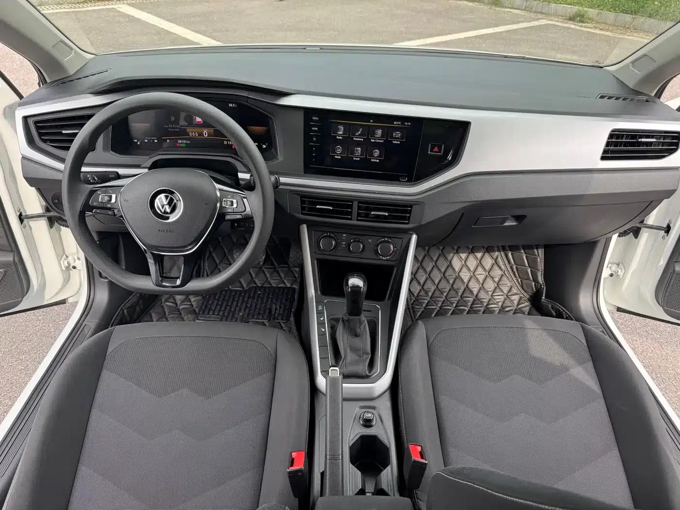 2023 Polo Plus 1.5L Automatic Panoramic Enjoyment Edition — миниатюра 14