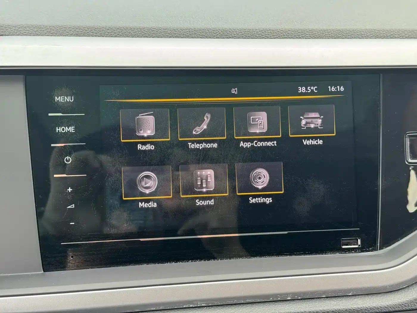 2023 Polo Plus 1.5L Automatic Panoramic Enjoyment Edition — миниатюра 18