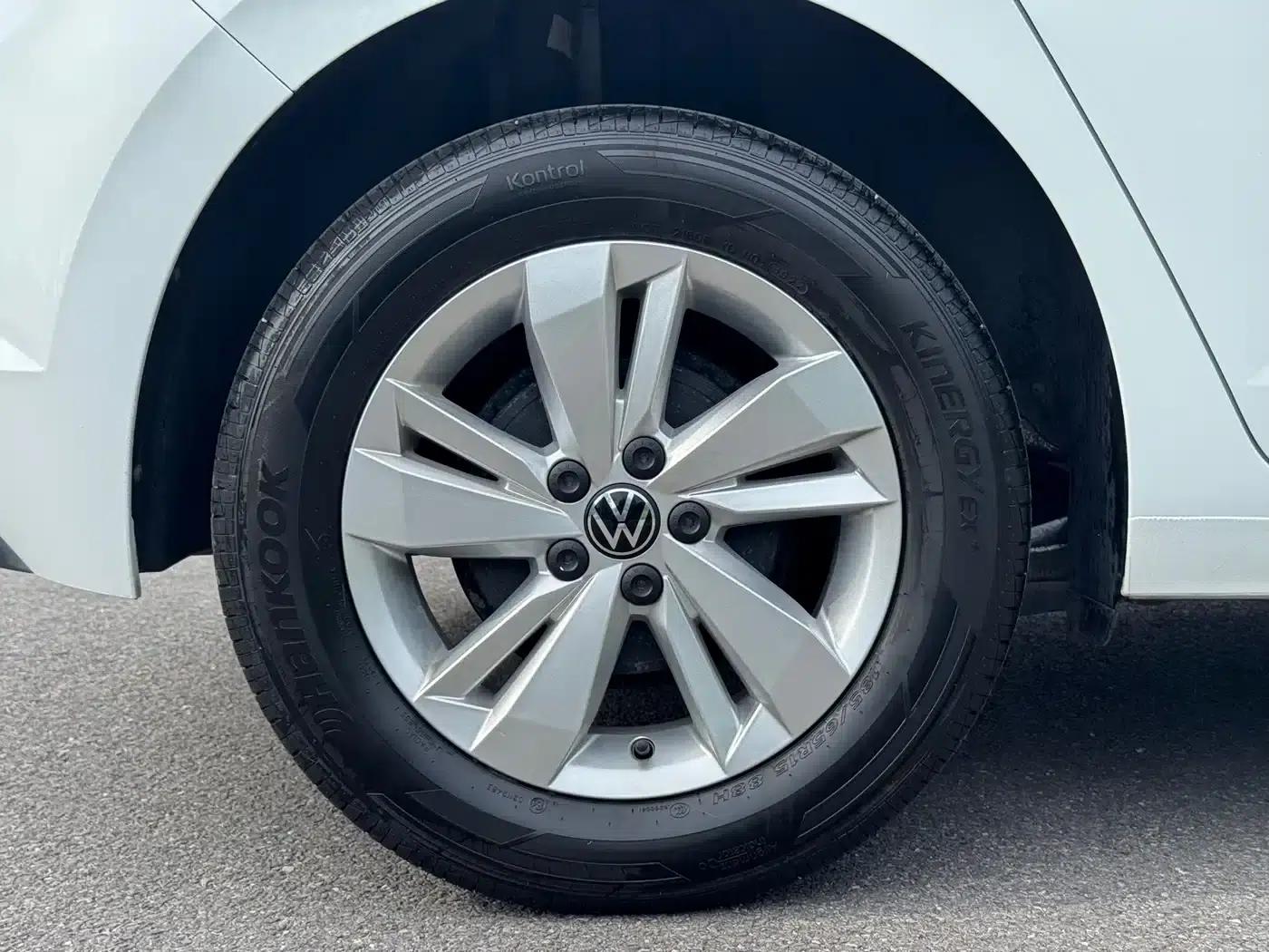 2023 Polo Plus 1.5L Automatic Panoramic Enjoyment Edition — миниатюра 9