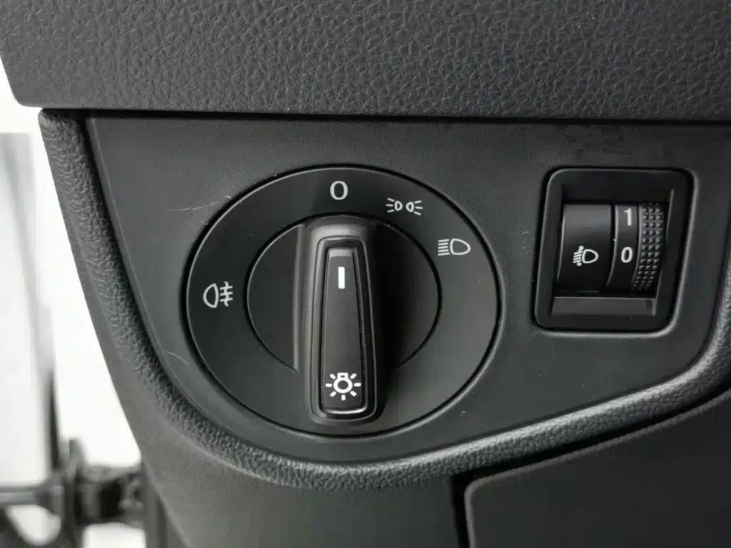 2021 Polo Plus 1.5L Automatic Panoramic Enjoyment Edition — миниатюра 21