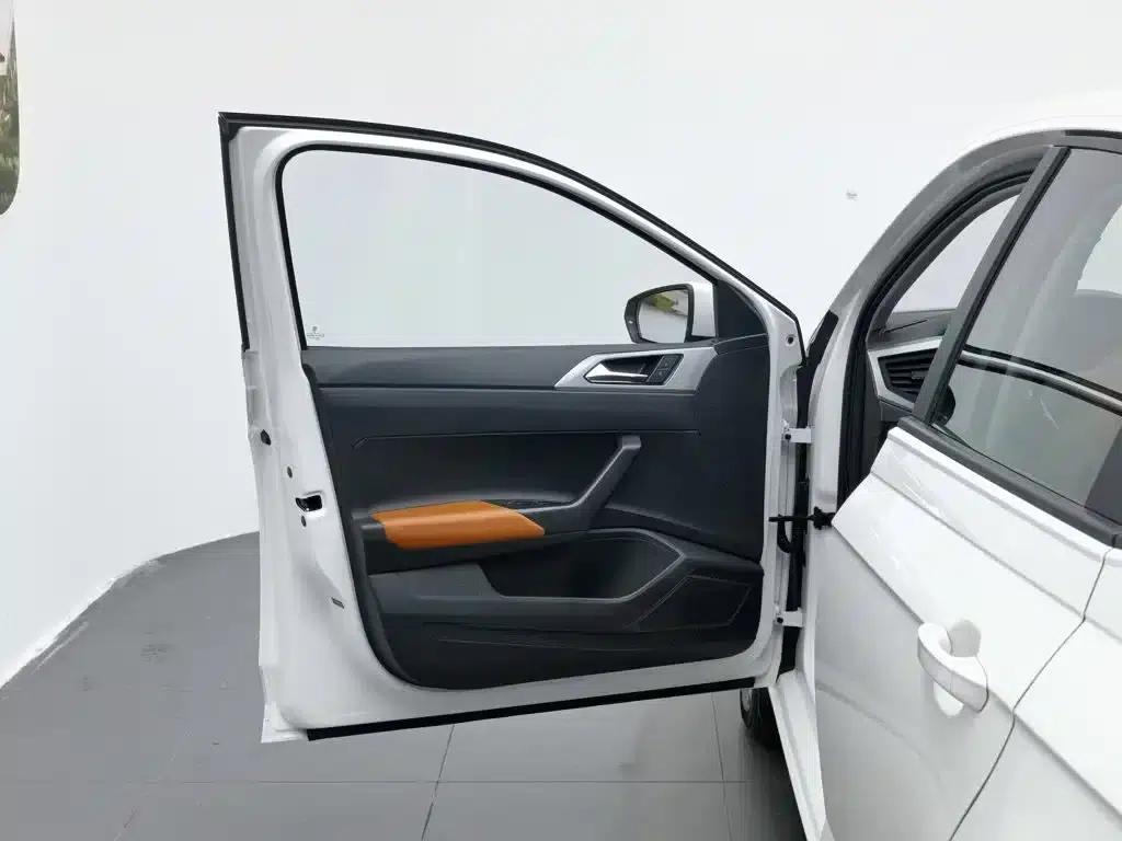 2021 Polo Plus 1.5L Automatic Panoramic Enjoyment Edition — миниатюра 8